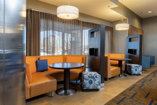 Courtyard by Marriott Asheville Airport image 1