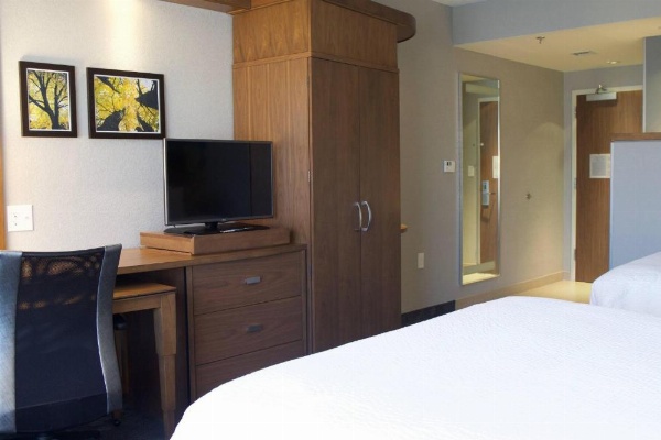 Courtyard by Marriott Asheville Airport image 22