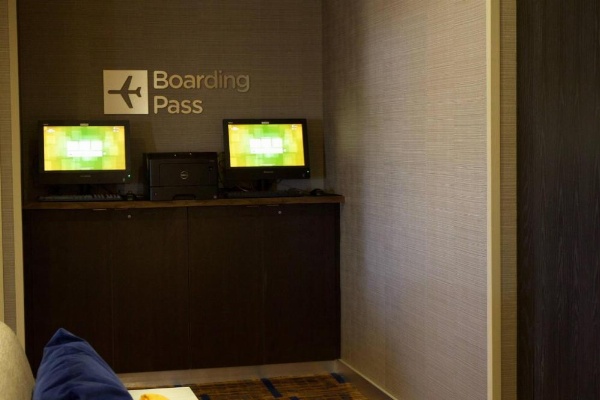 Courtyard by Marriott Asheville Airport image 23